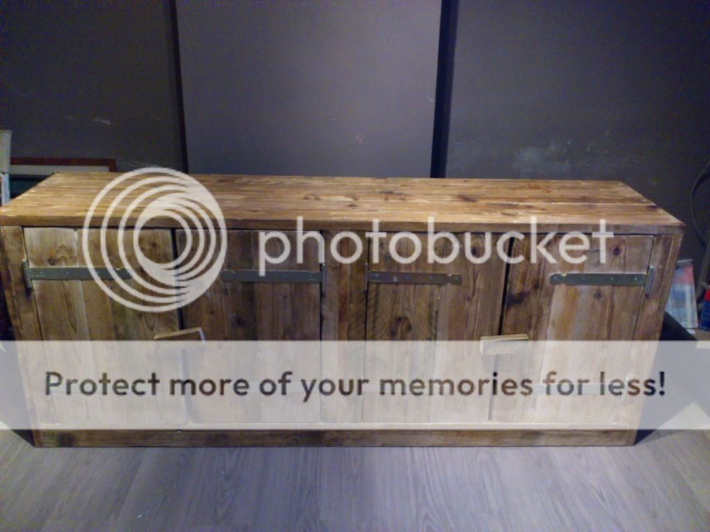 http://i661.photobucket.com/albums/uu339/yowsaman/DSC_0668-1.jpg