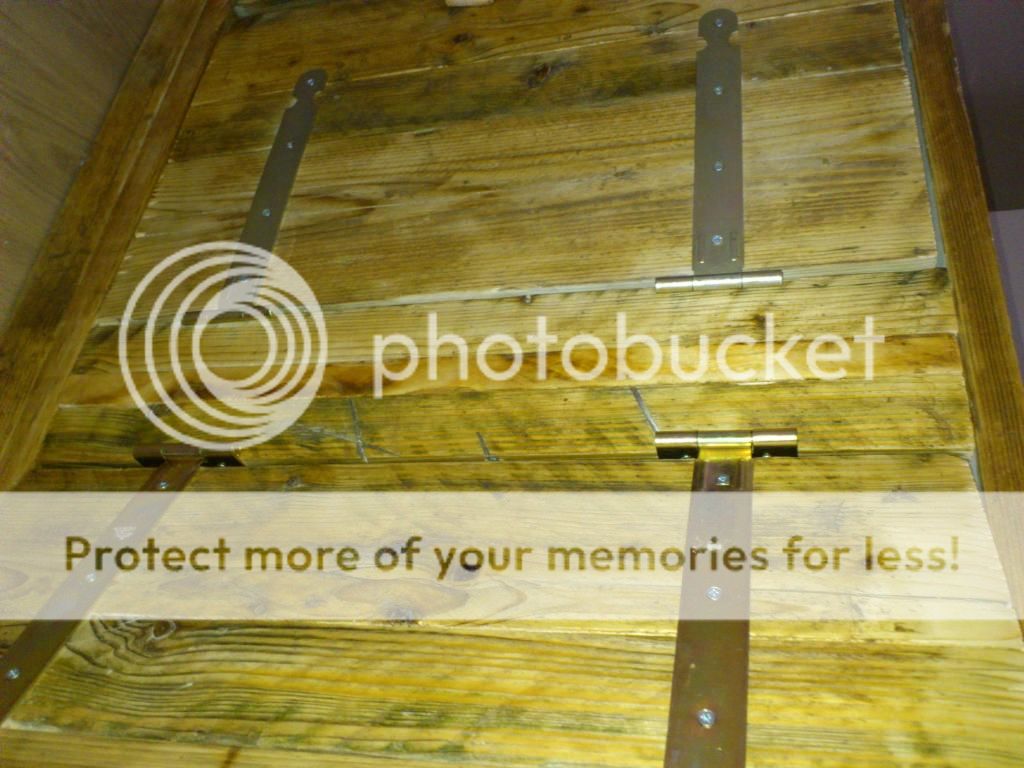 http://i661.photobucket.com/albums/uu339/yowsaman/DSC_0706.jpg