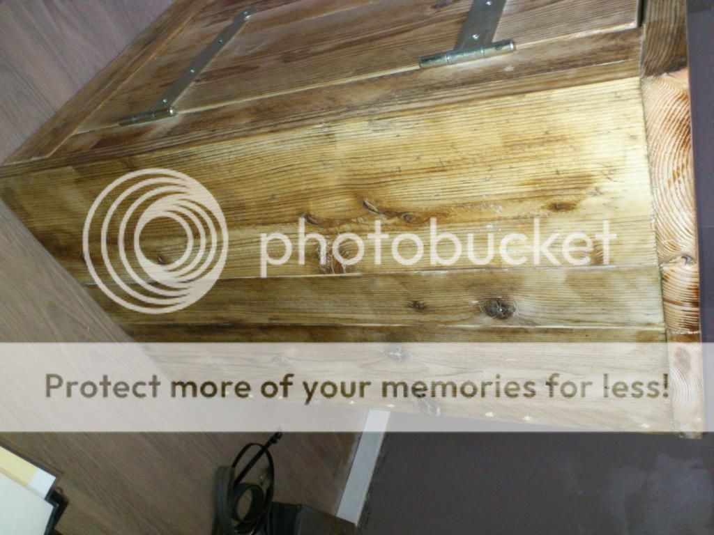 http://i661.photobucket.com/albums/uu339/yowsaman/DSC_0707.jpg